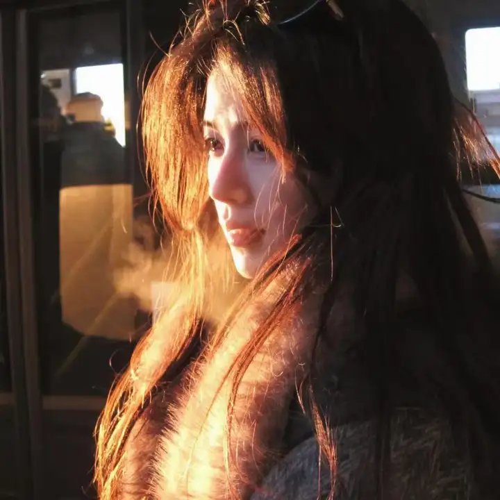 奶萌福宝爱妈妈